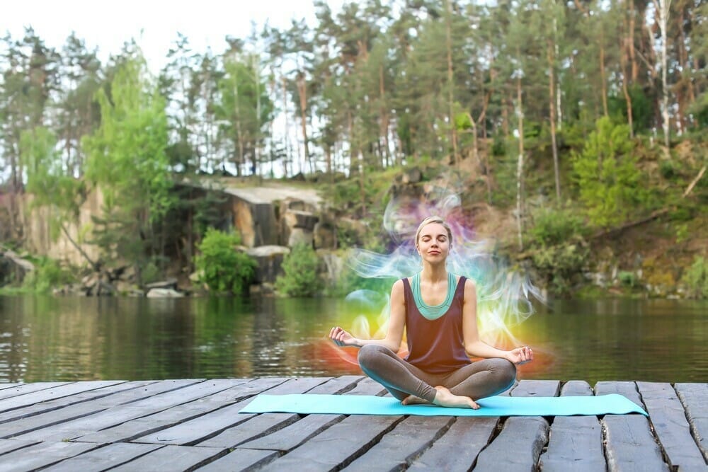 How do you do the chakra breathing?