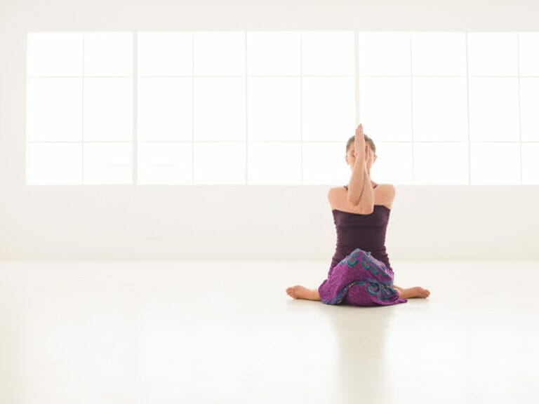 Hatha Flow Yoga – Know What Type Of Yoga It Is?